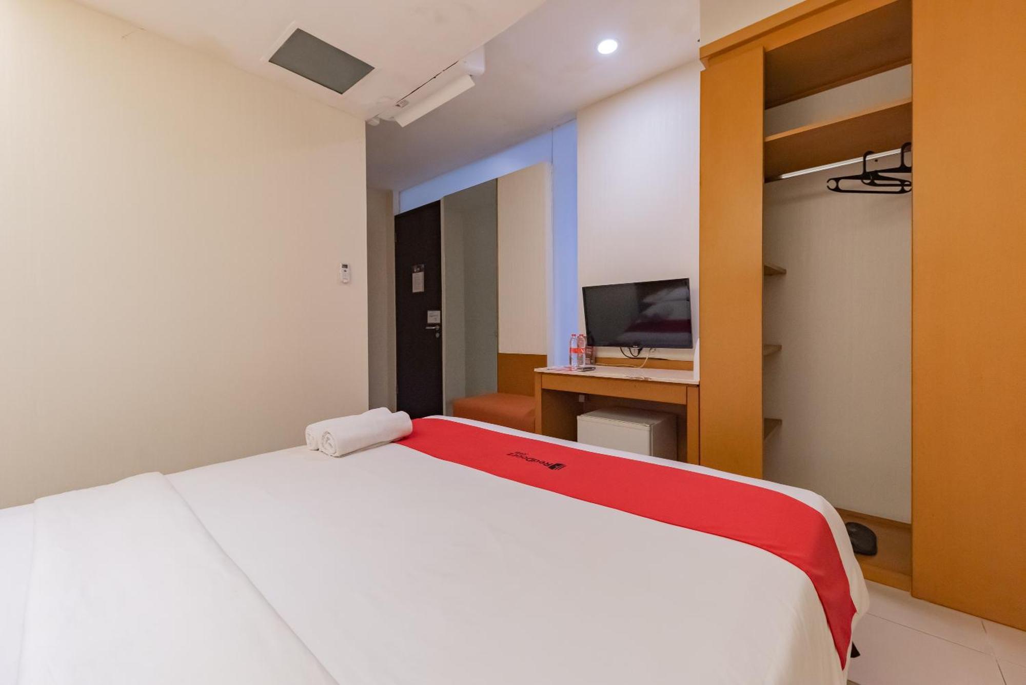 Reddoorz Plus @ Cipaganti Street 3 Бандунг Екстериор снимка